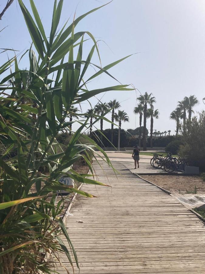 Hochwertiges Haus In Wunderschoener Golf Anlage Am Meer ロタ エクステリア 写真