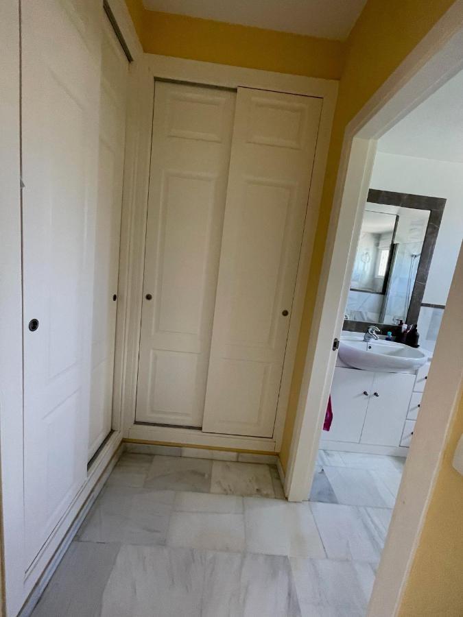 Hochwertiges Haus In Wunderschoener Golf Anlage Am Meer ロタ エクステリア 写真